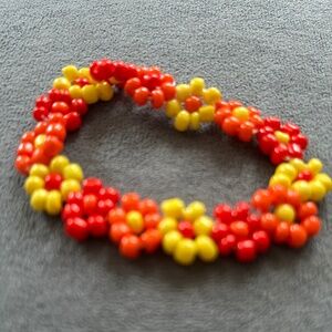 Beaded daisy flower bracelet.